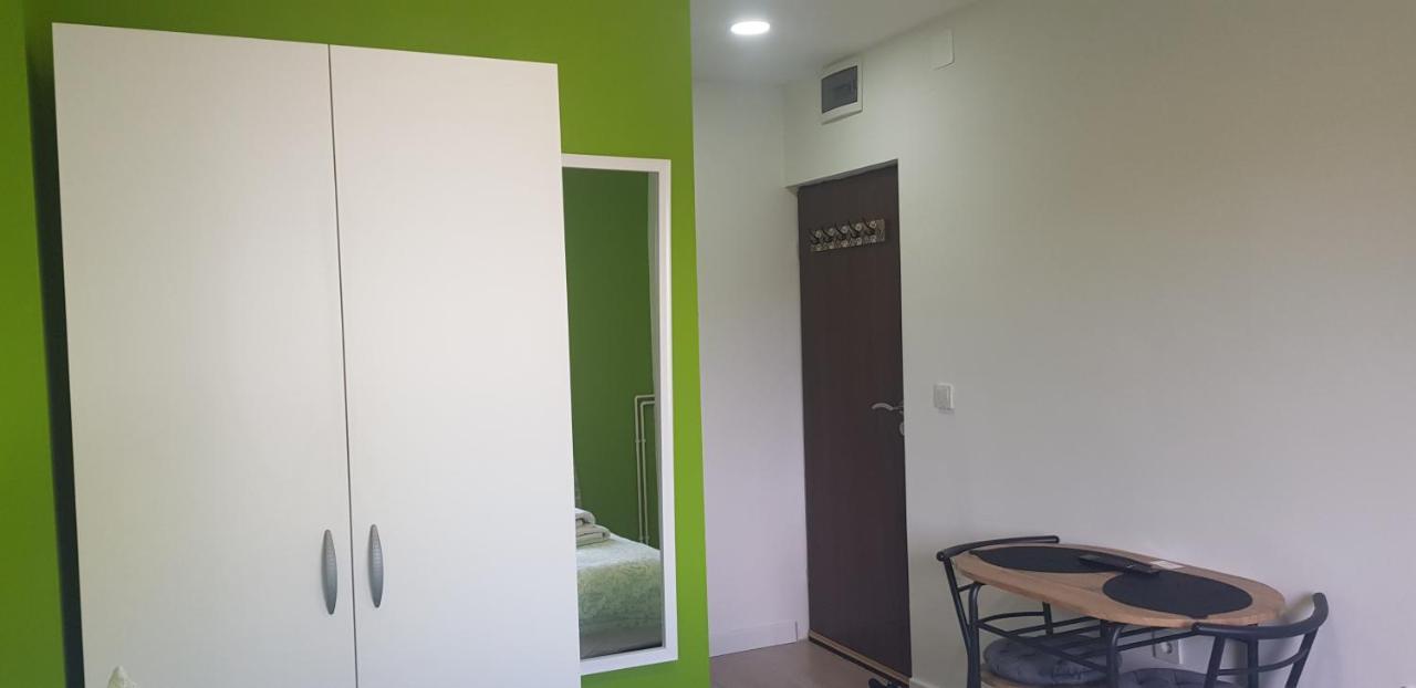 Apartment Mavero-Free Private Parking Загреб Екстер'єр фото