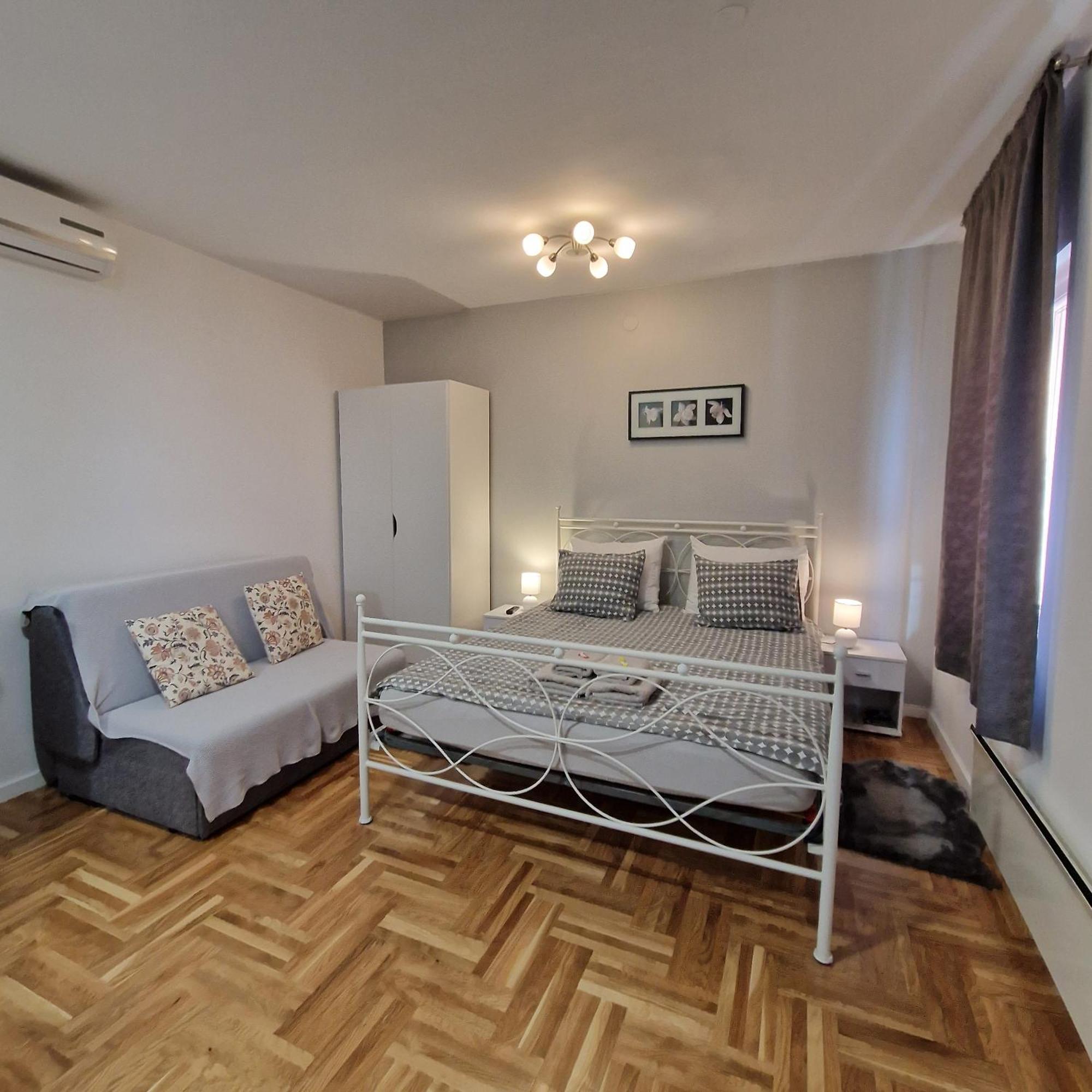 Apartment Mavero-Free Private Parking Загреб Екстер'єр фото
