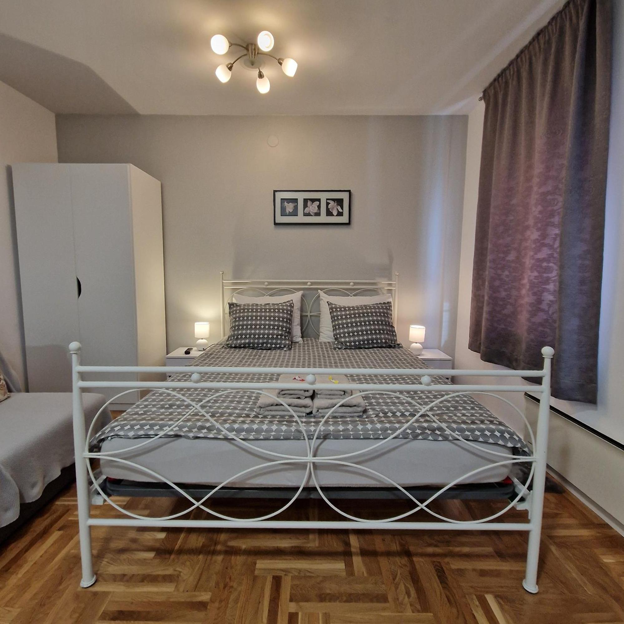Apartment Mavero-Free Private Parking Загреб Екстер'єр фото