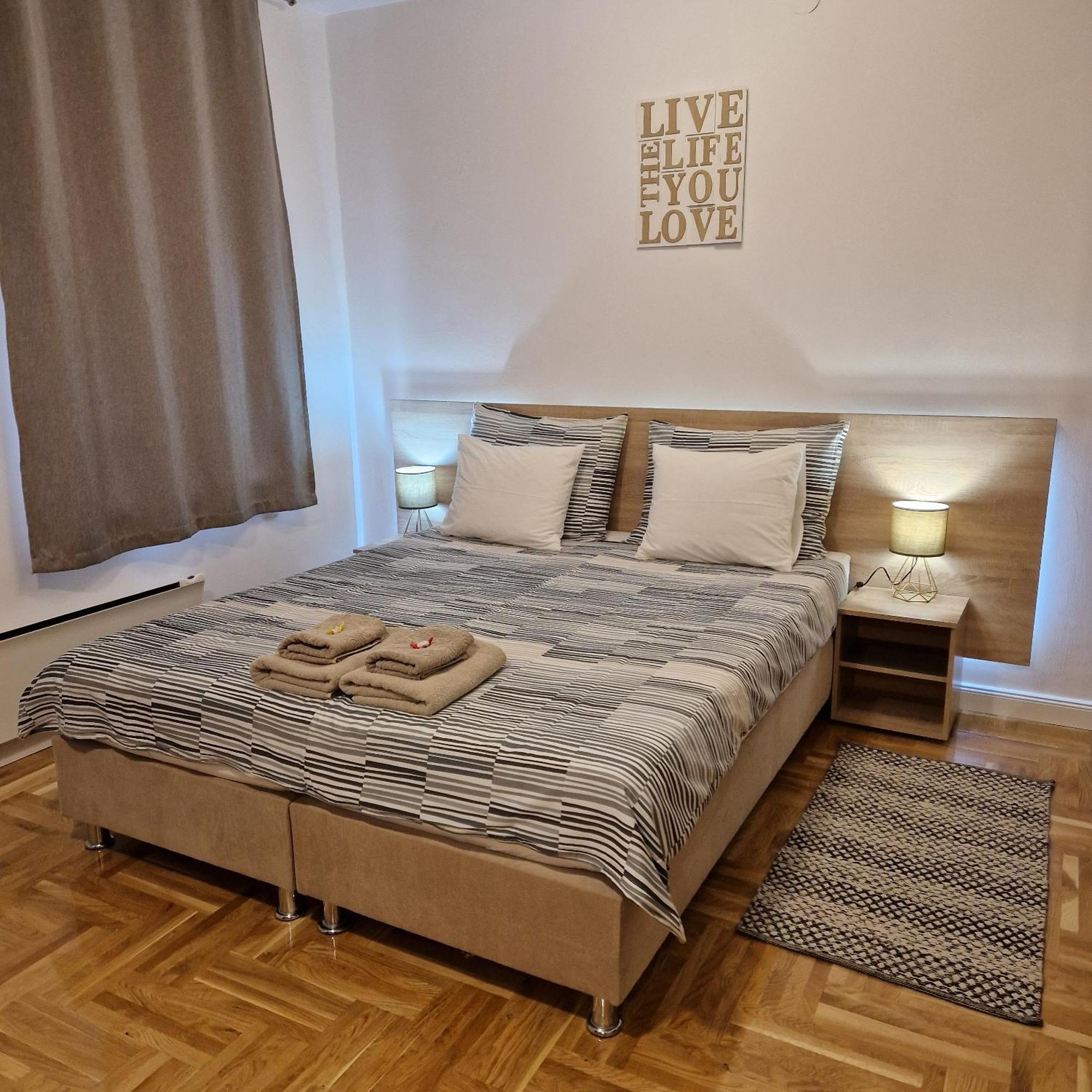 Apartment Mavero-Free Private Parking Загреб Екстер'єр фото