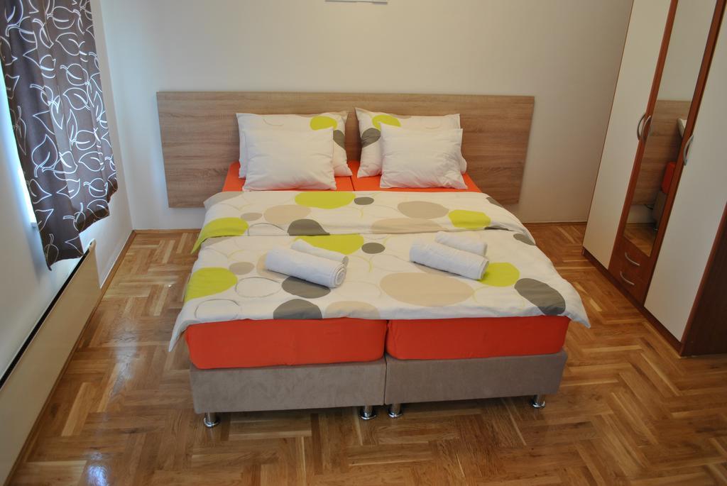 Apartment Mavero-Free Private Parking Загреб Екстер'єр фото