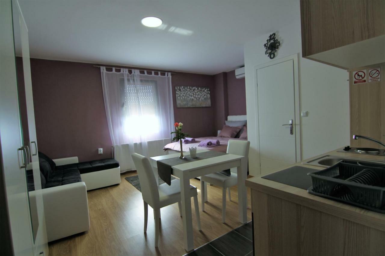 Apartment Mavero-Free Private Parking Загреб Екстер'єр фото